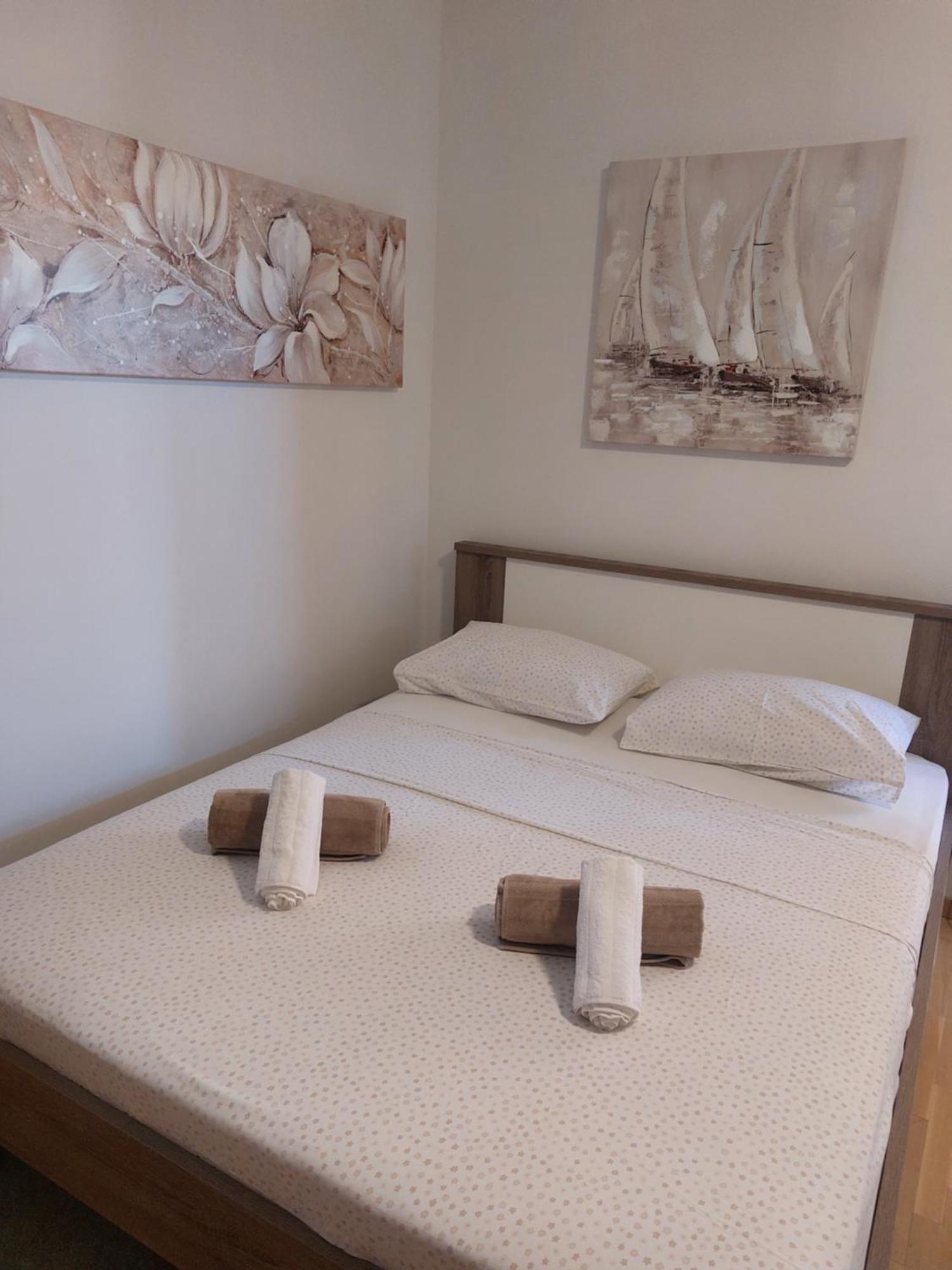 Apartmani Eva Zadar Buitenkant foto